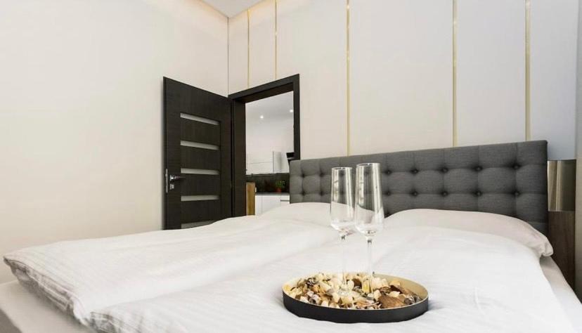 Luxury Apartment On Wenceslas Square Praga Exterior foto